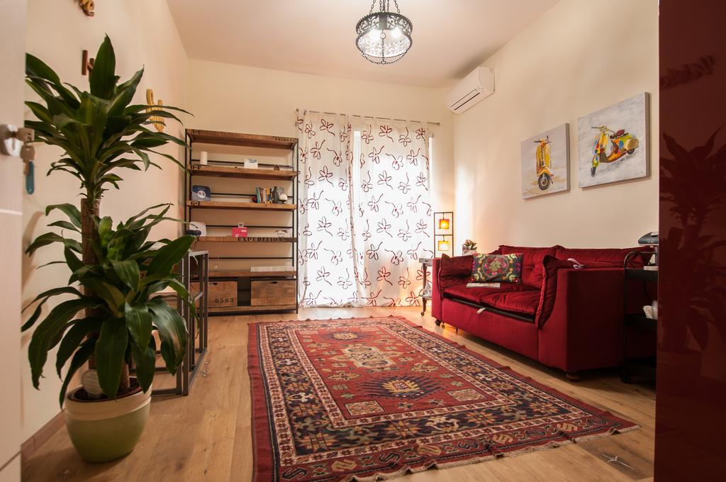 Demi'S Home Рим Екстериор снимка